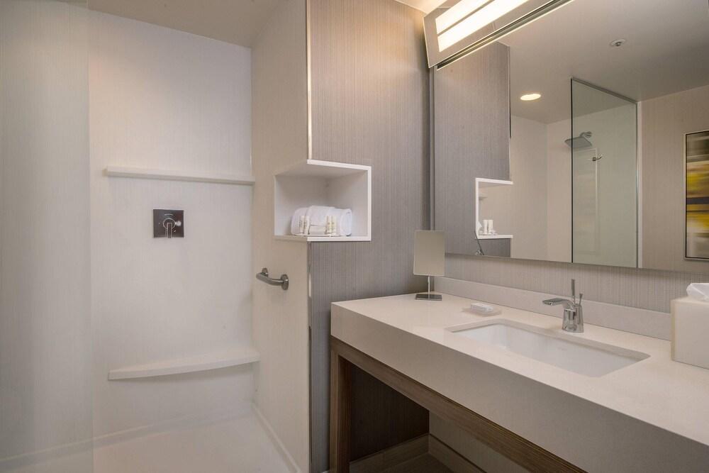 Courtyard Pasco Tri-Cities Airport Hotel Bagian luar foto